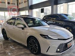 تۆیۆتا کامری